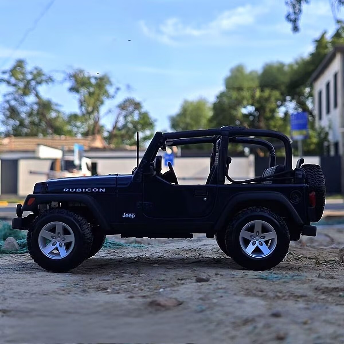 Maisto 1:18 Jeep Wrangler Rubi - Kids Toys Jeep review and price